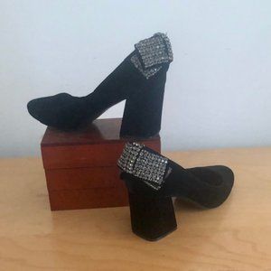 Tory Burch Embellished Velvet Pumps